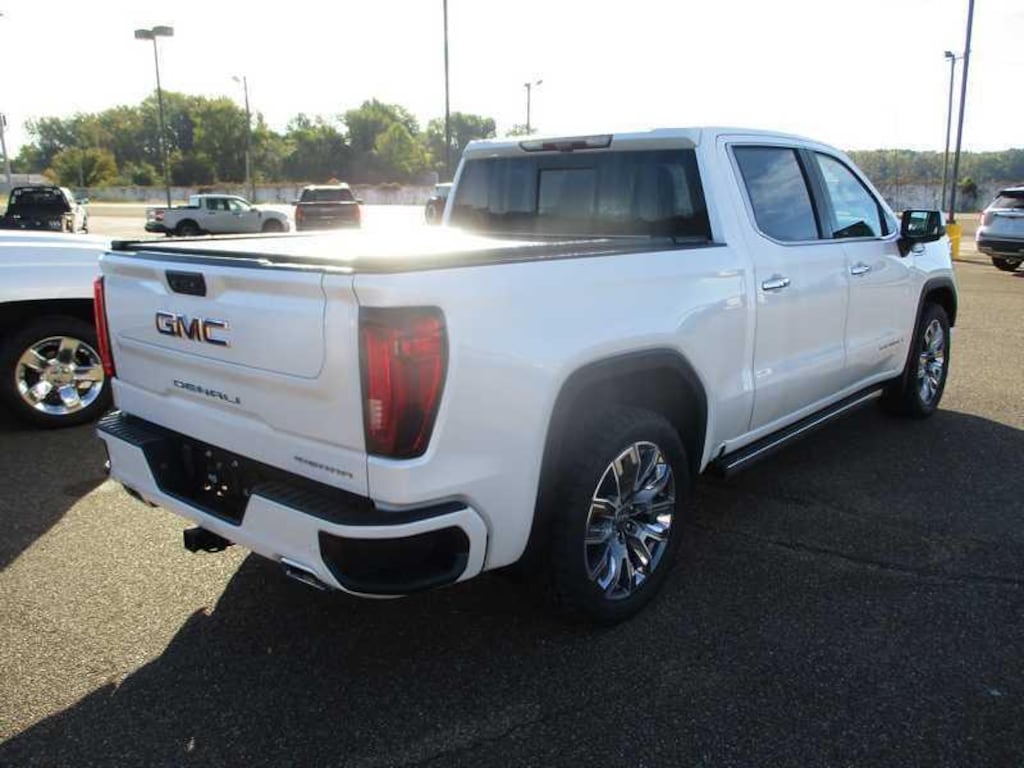 Used 2023 GMC Sierra 1500 Denali Crew Cab Short Box 4WD Truck Crew Cab