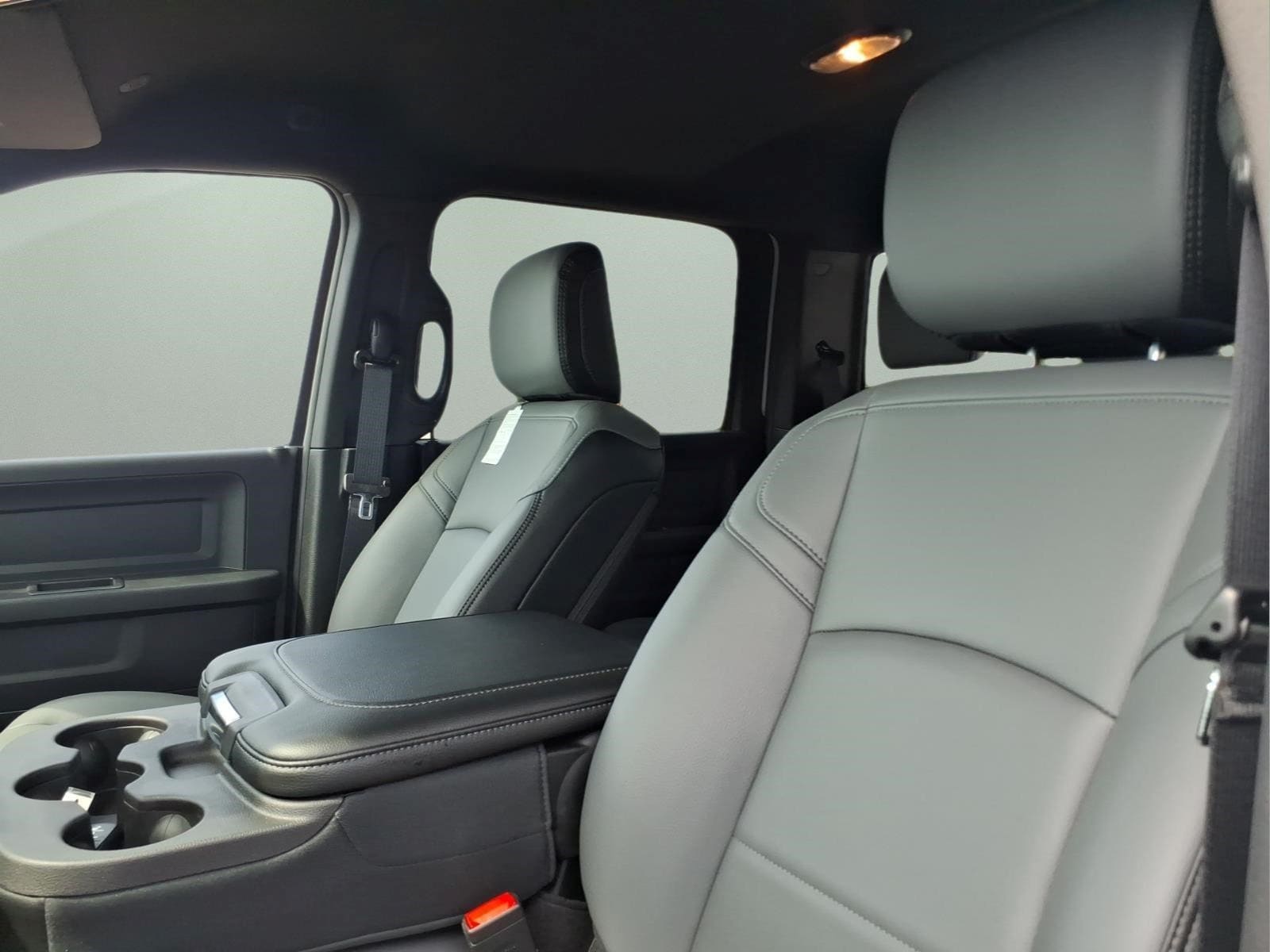 2026 RAM 2500 Tradesman - Photo 16
