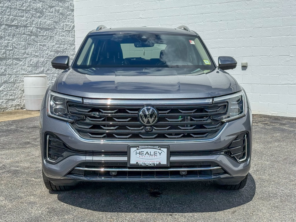 Used 2024 Volkswagen Atlas 2.0T SEL Premium R-Line SUV