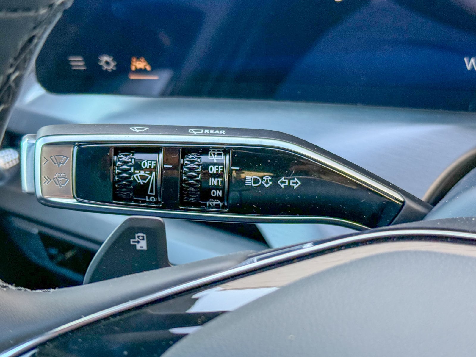 2027 Cadillac VISTIQ Sport - Photo 27