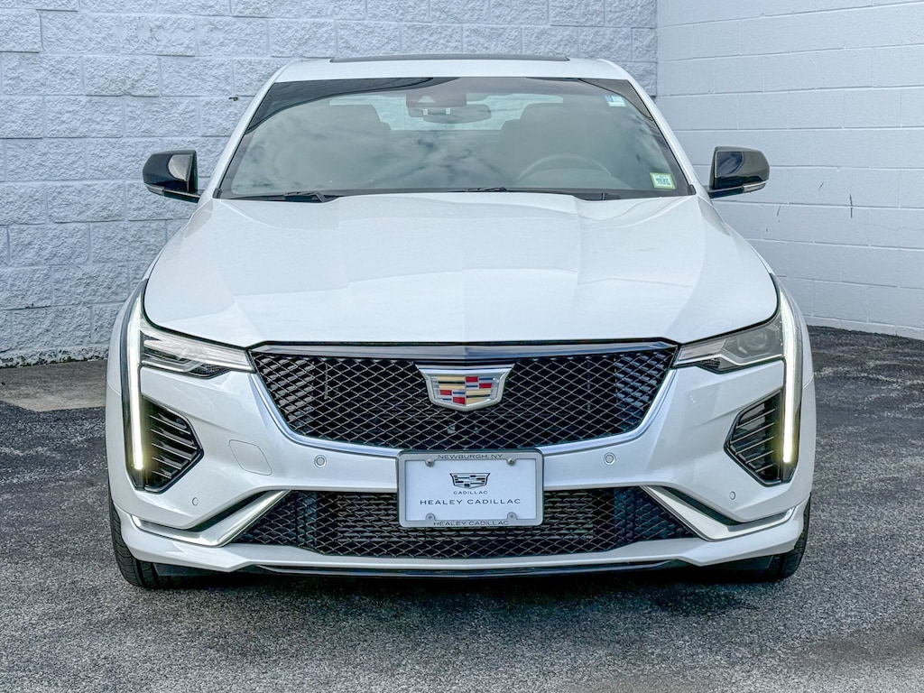 New 2025 CADILLAC CT4 Sport Sedan