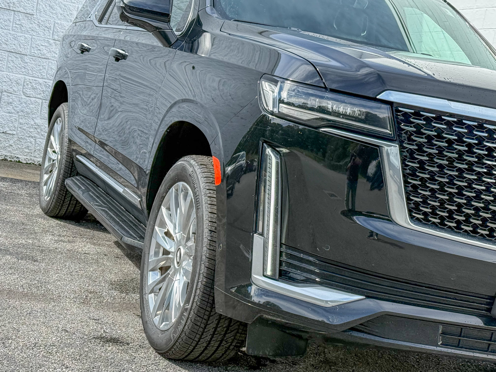 Used 2023 CADILLAC Escalade 4WD Premium Luxury SUV