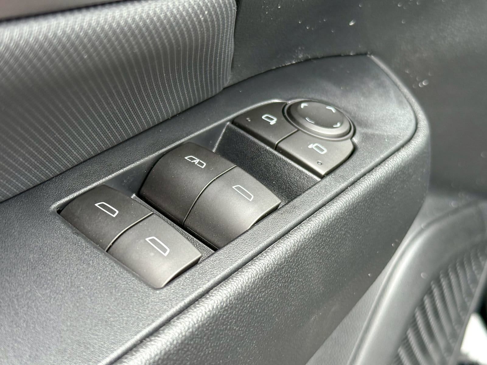 2026 Chevrolet Equinox EV RS - Photo 17