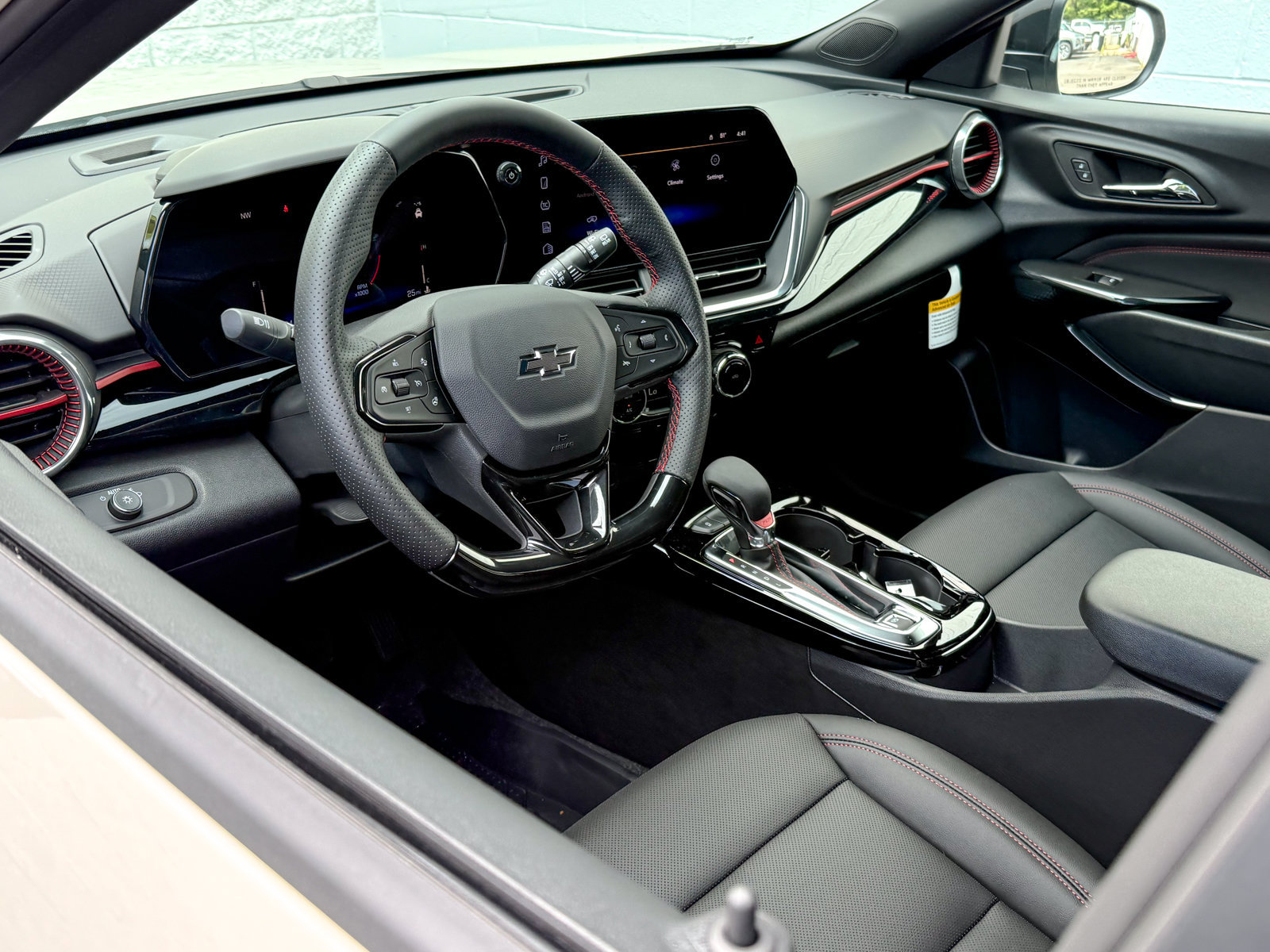 2026 Chevrolet Trax RS - Photo 13