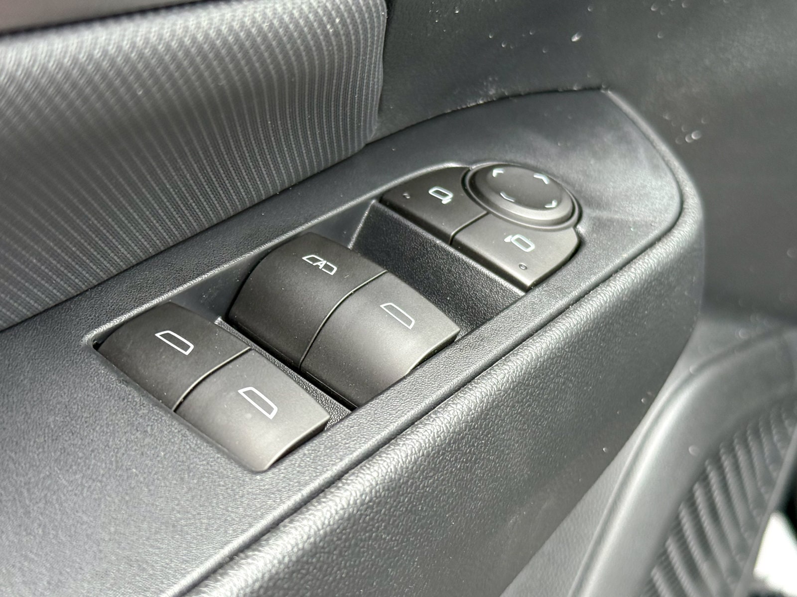 2026 Chevrolet Equinox EV RS - Photo 17
