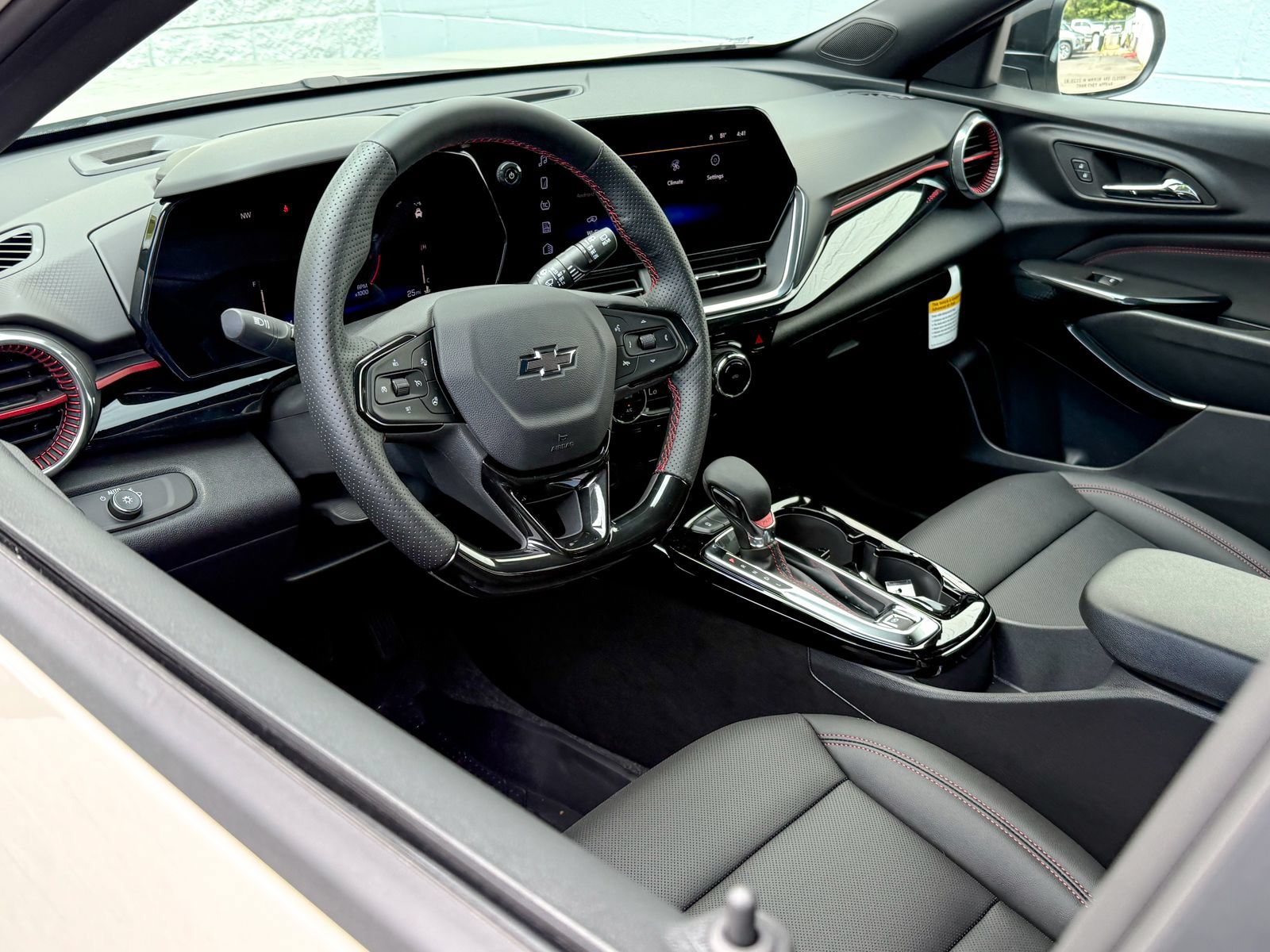 2026 Chevrolet Trax RS - Photo 13