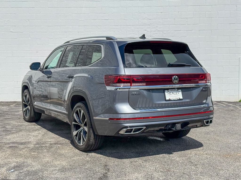 Used 2024 Volkswagen Atlas 2.0T SEL Premium R-Line SUV