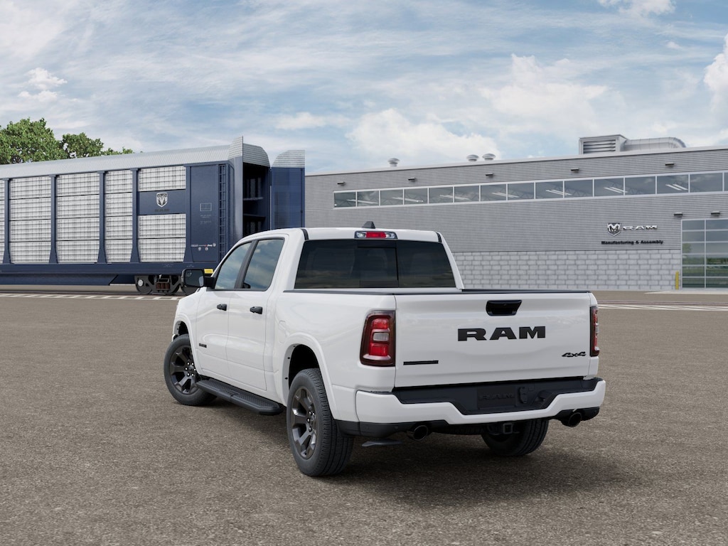 New 2027 Ram 1500 BIG HORN CREW CAB 4X4 5'7 BOX Pickup