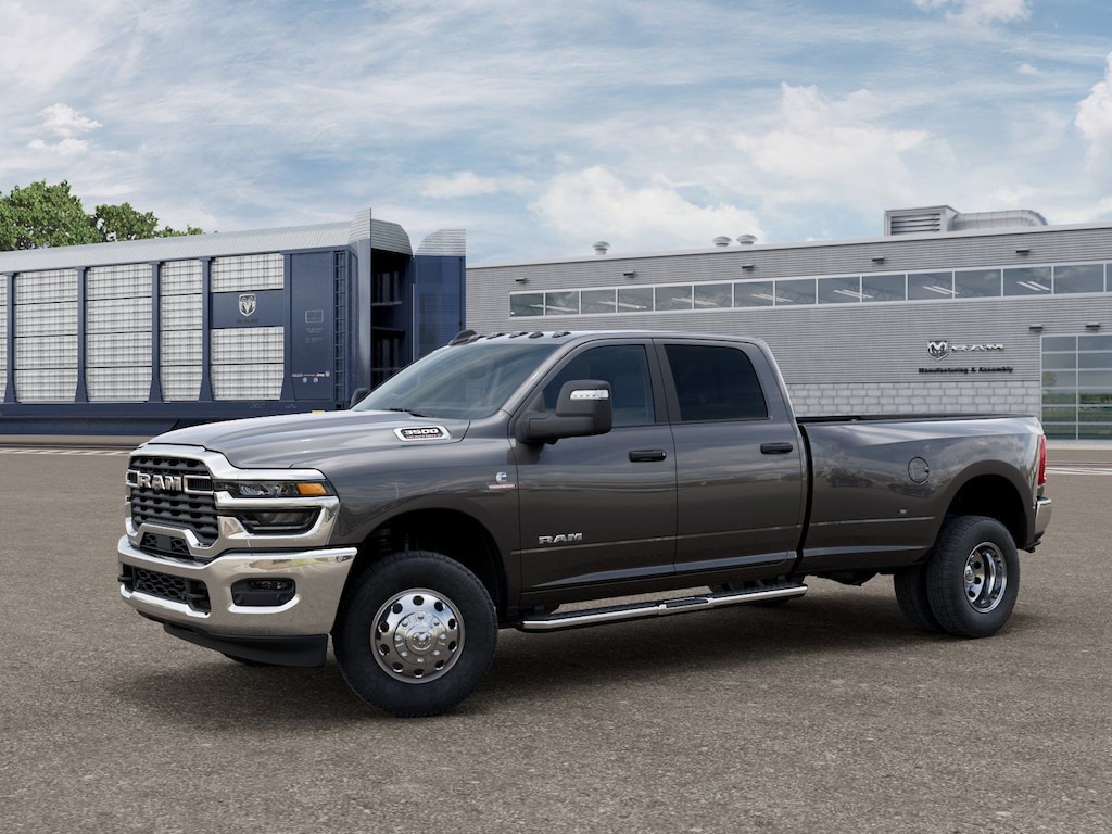 New 2026 Ram 3500 BIG HORN CREW CAB 4X4 8' BOX Pickup