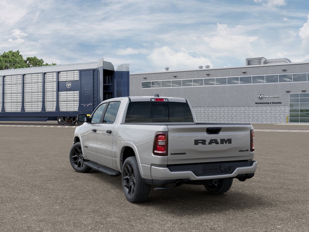 New 2027 Ram 1500 LARAMIE CREW CAB 4X4 5'7 BOX Pickup