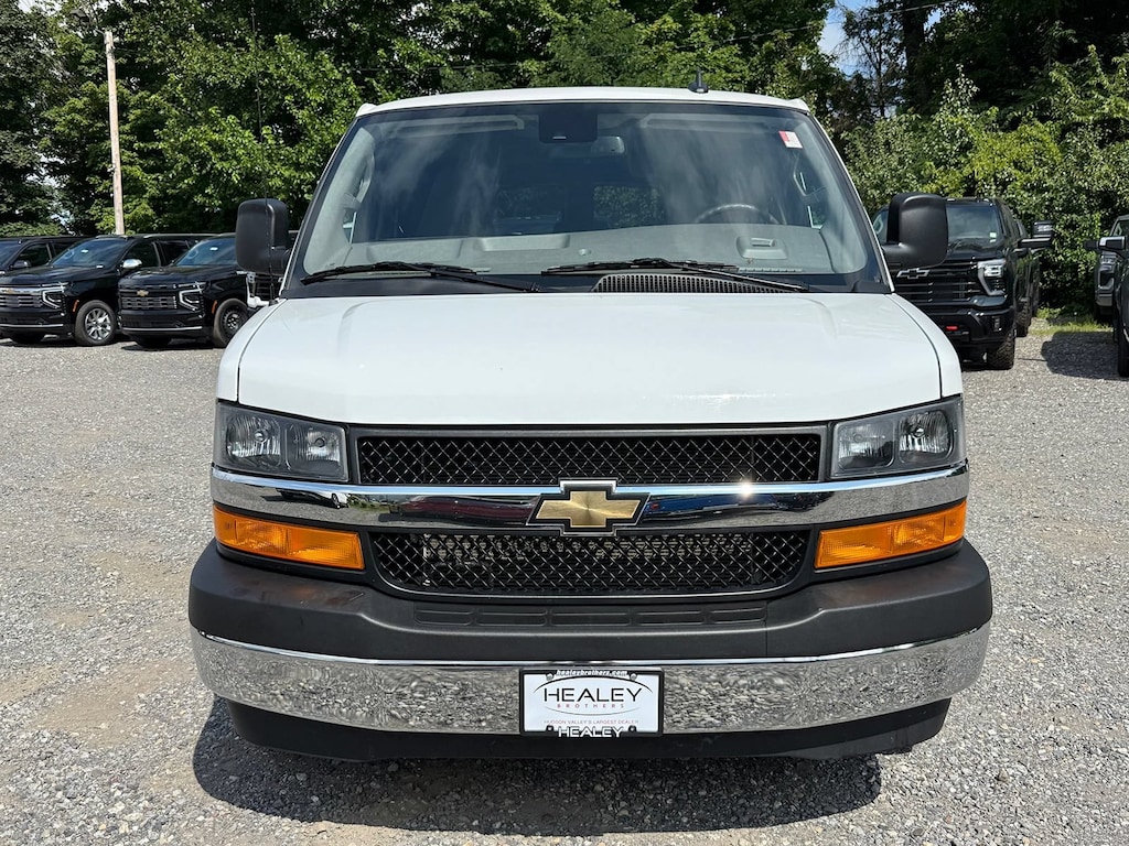 Used 2025 Chevrolet Express Passenger 1LT Van