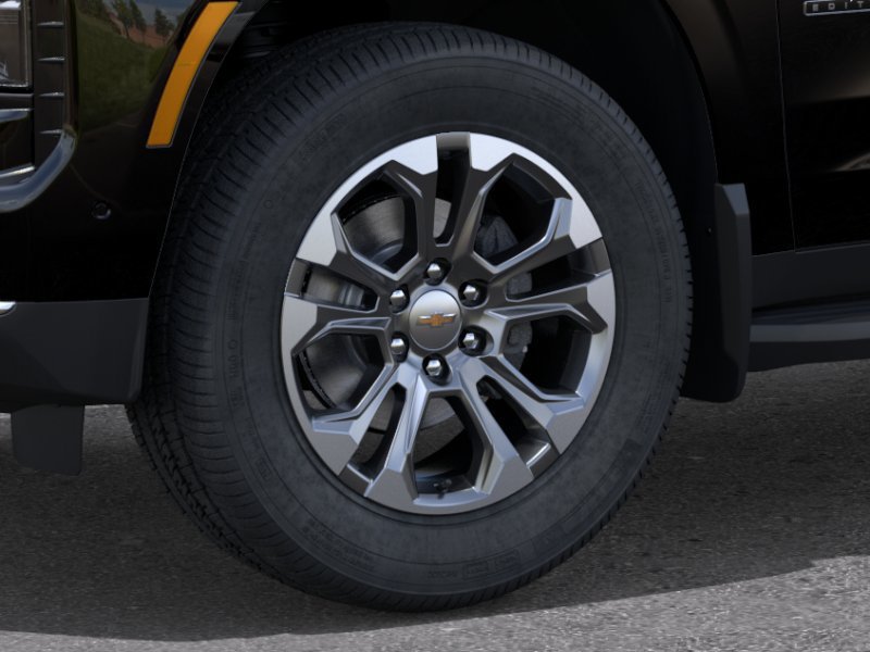 2027 Chevrolet Suburban LT - Photo 9