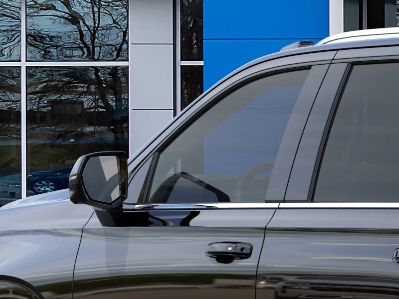 2027 Chevrolet Suburban LT - Photo 36