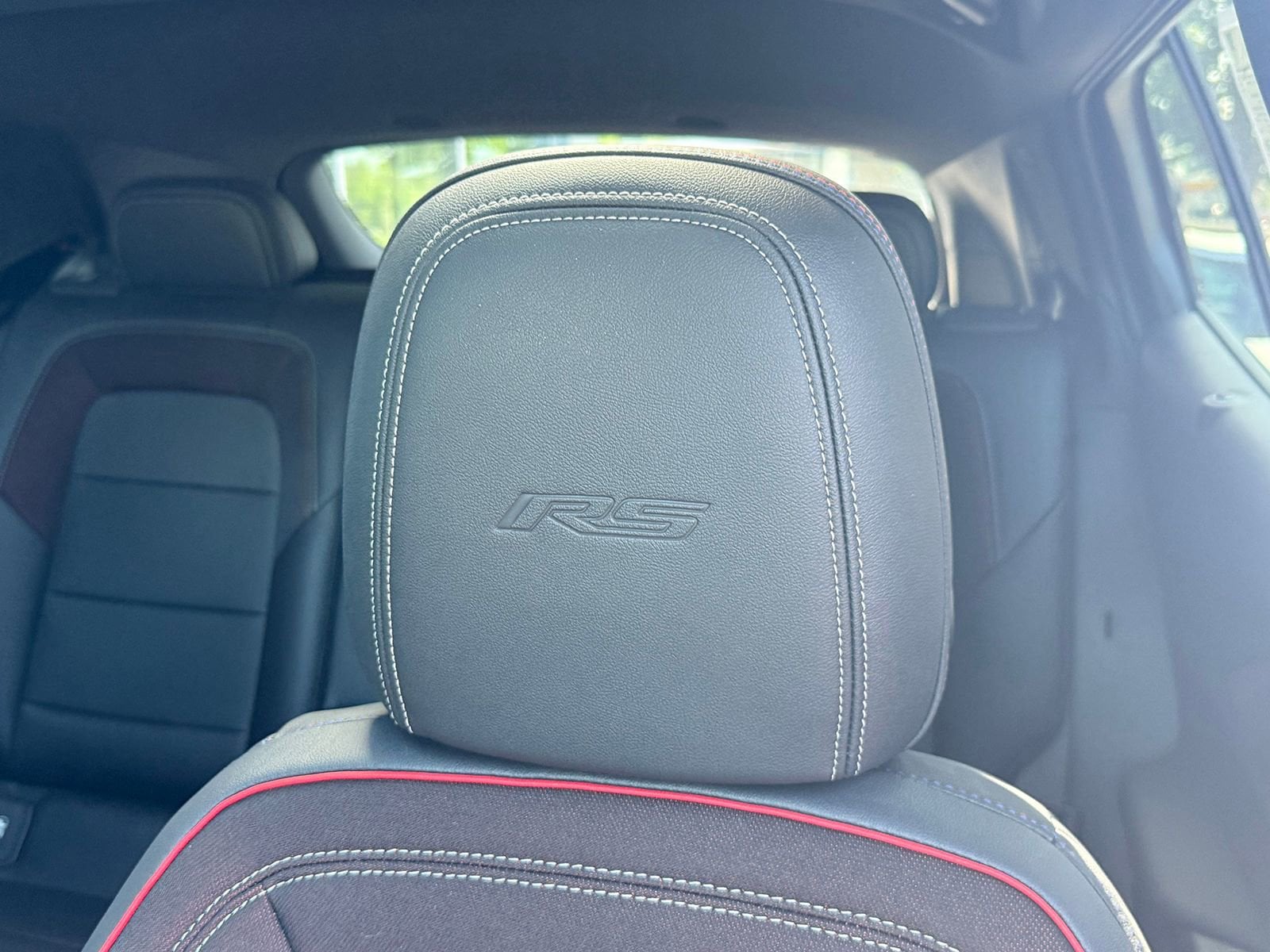 2025 Chevrolet Equinox EV RS - Photo 21