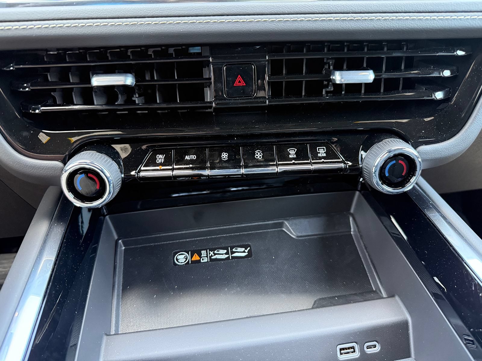2026 Chevrolet Tahoe Premier - Photo 29