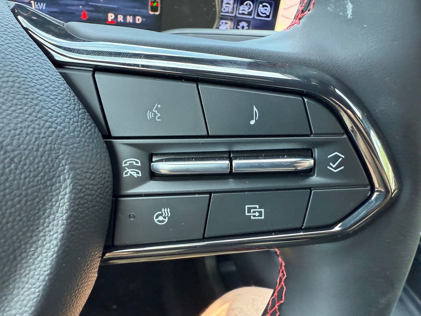 2025 Chevrolet Equinox EV RS - Photo 33
