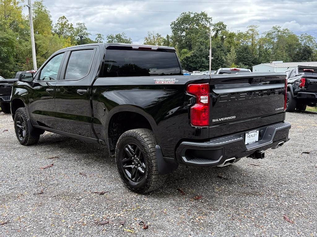 Used 2023 Chevrolet Silverado 1500 Custom Trail Boss Truck Crew Cab