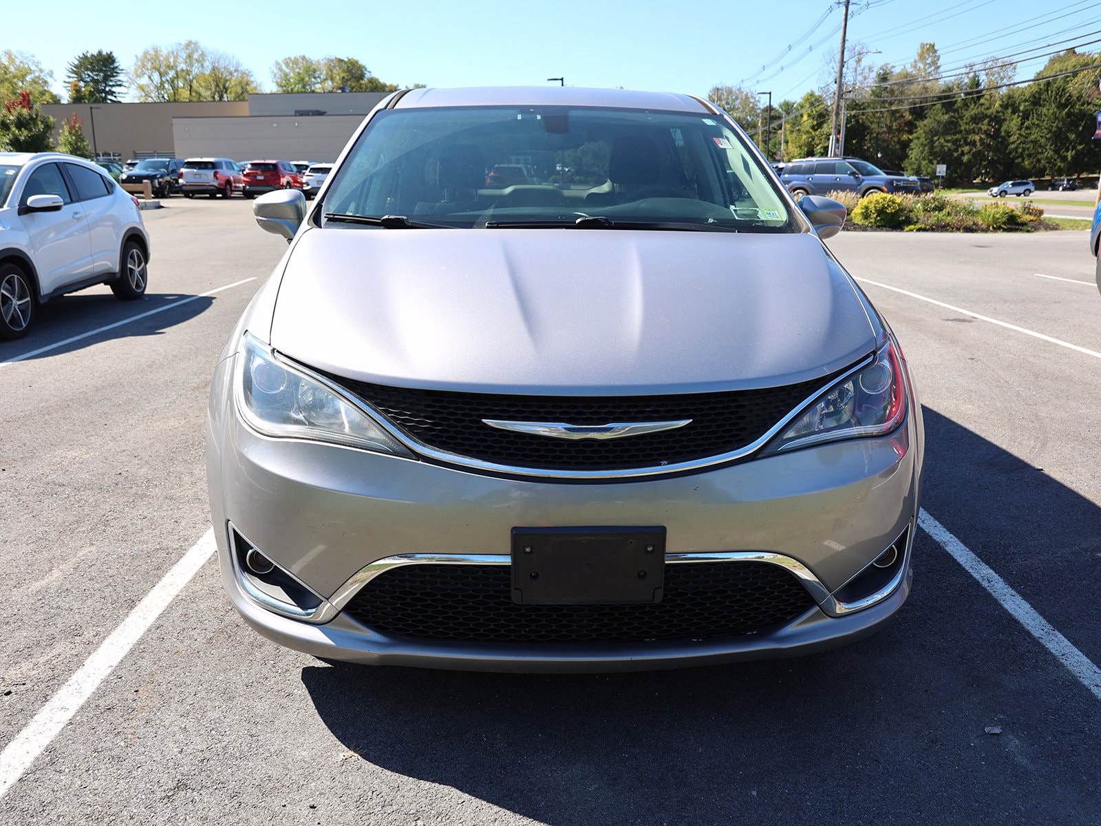Used 2018 Chrysler Pacifica Touring Plus with VIN 2C4RC1FG8JR235388 for sale in Fishkill, NY