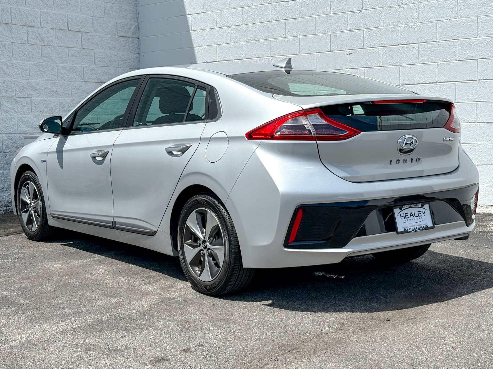 2019 Hyundai Ioniq Limited - Photo 6