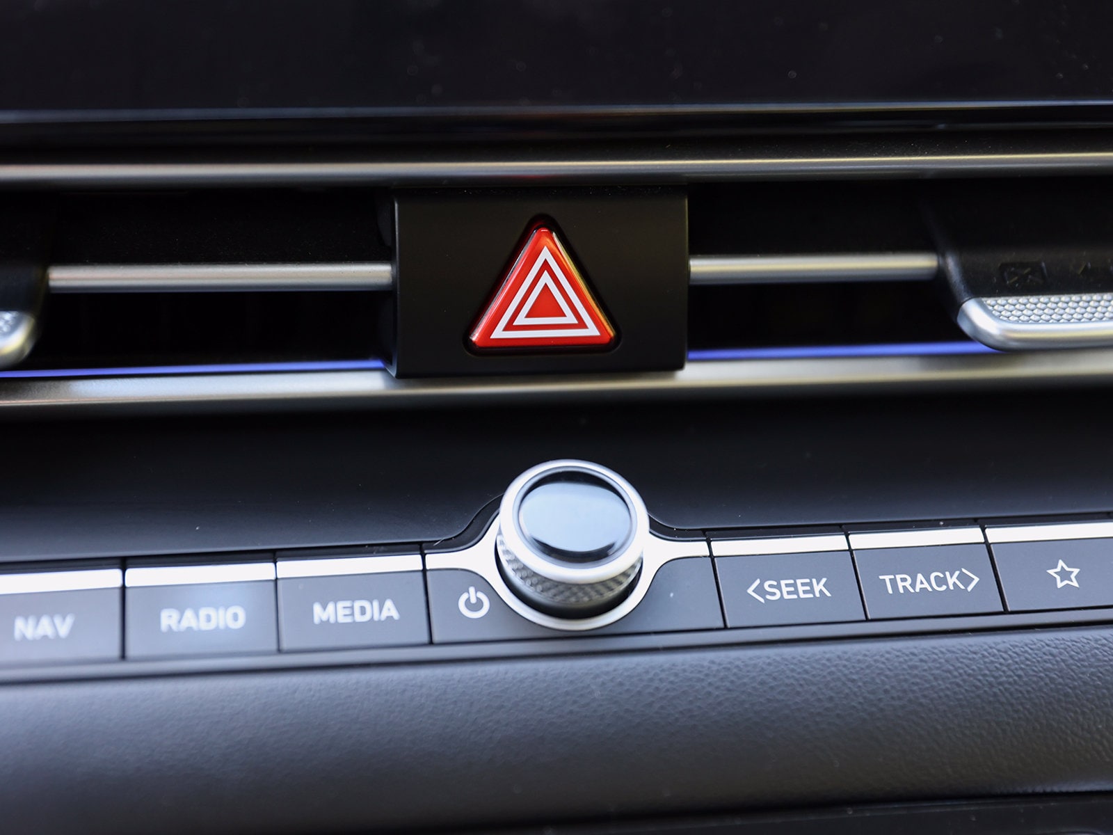 2024 Hyundai Elantra Blue - Photo 22