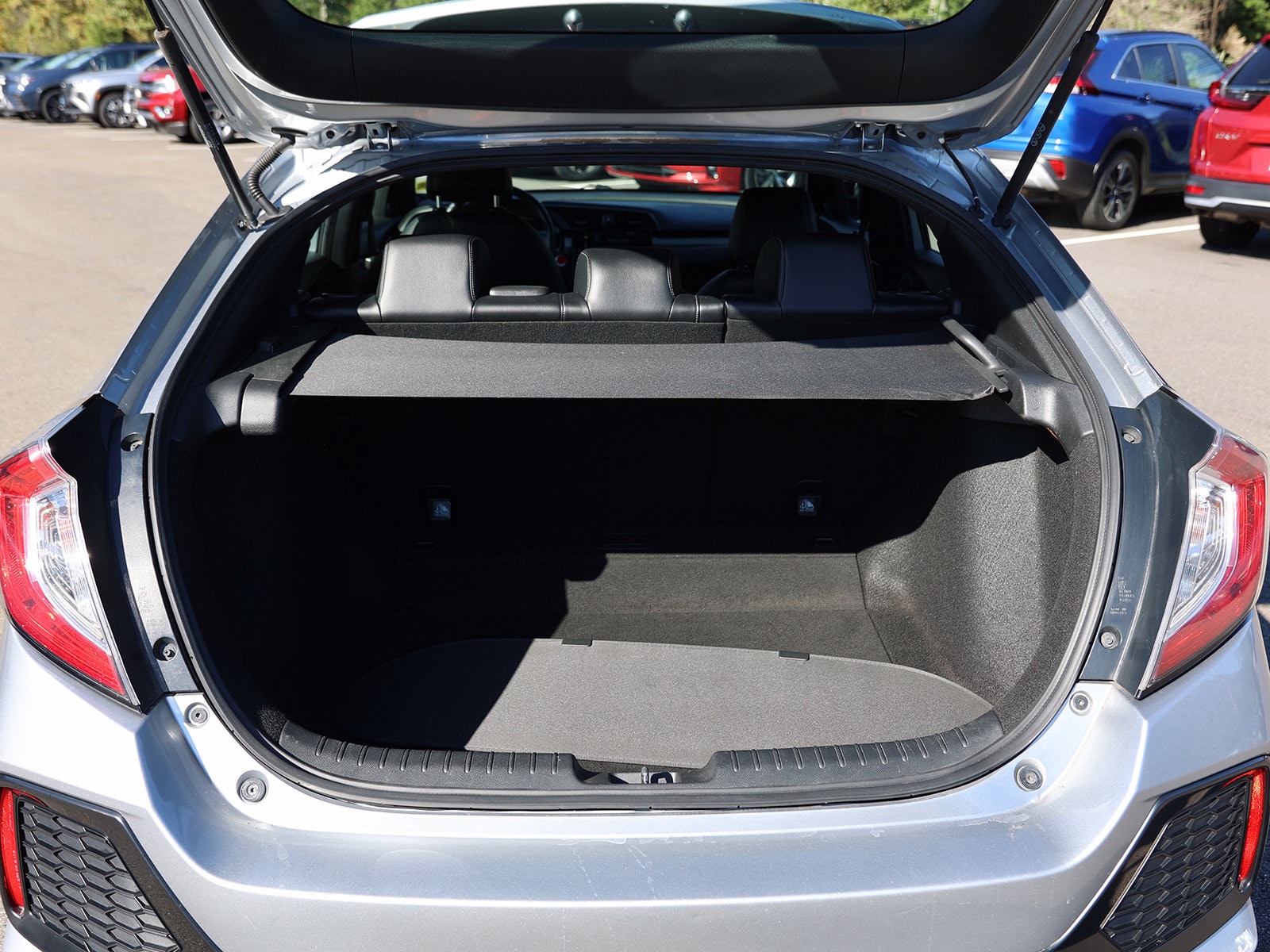 2018 Honda Civic Hatchback EX-L - Photo 12