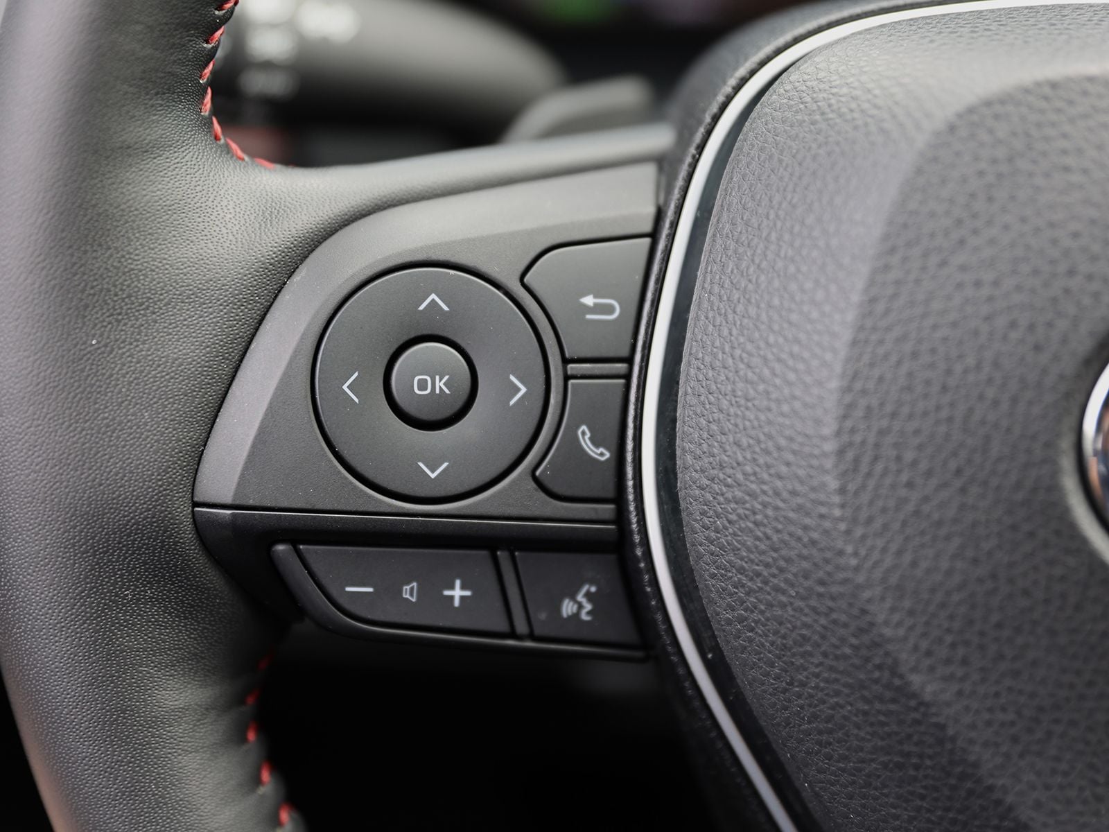 2023 Toyota RAV4 XSE - Photo 41