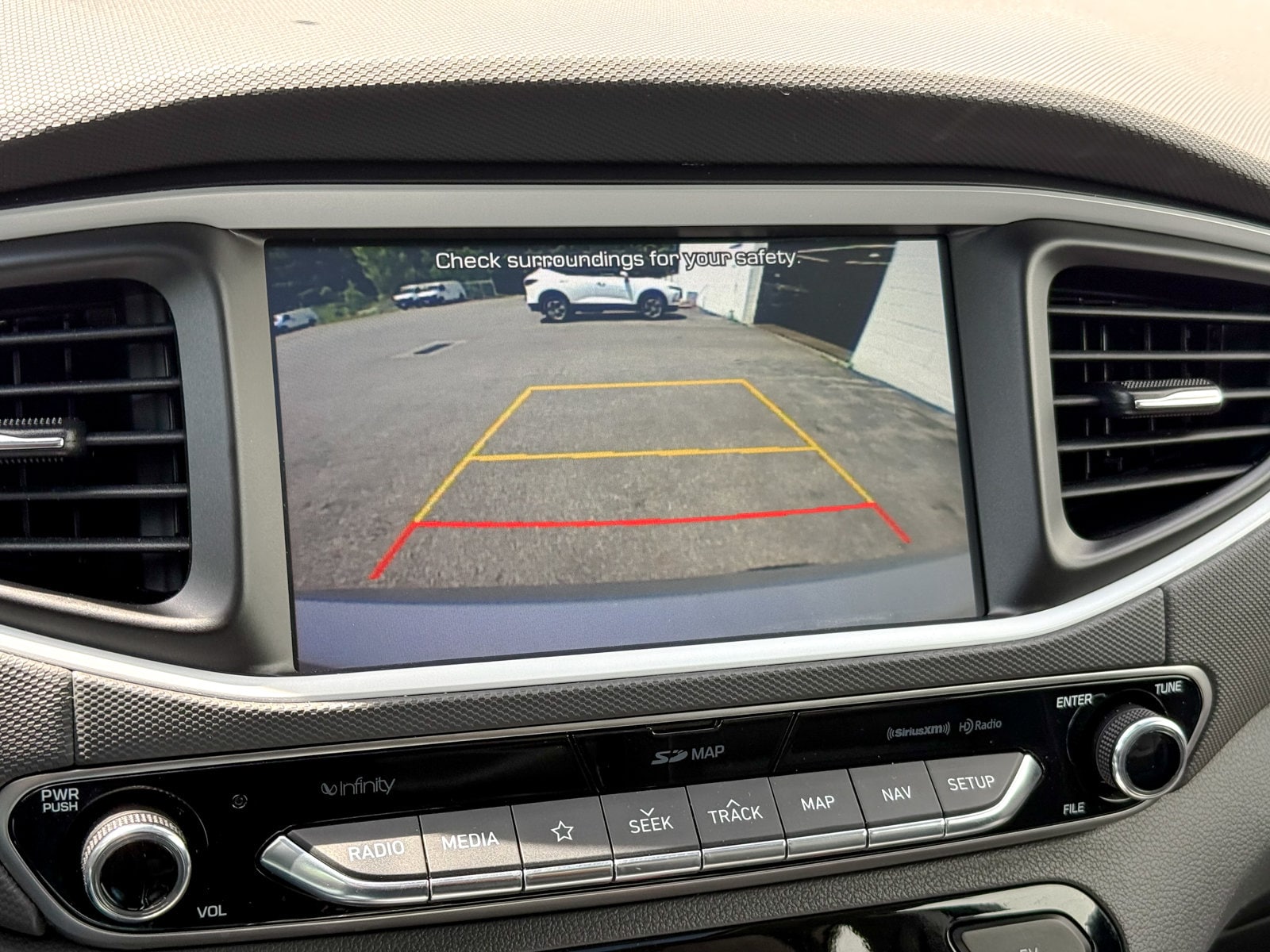 2019 Hyundai Ioniq Limited - Photo 21