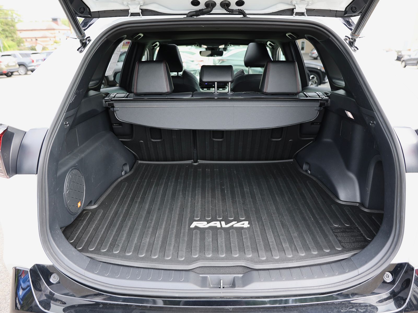 2023 Toyota RAV4 XSE - Photo 15