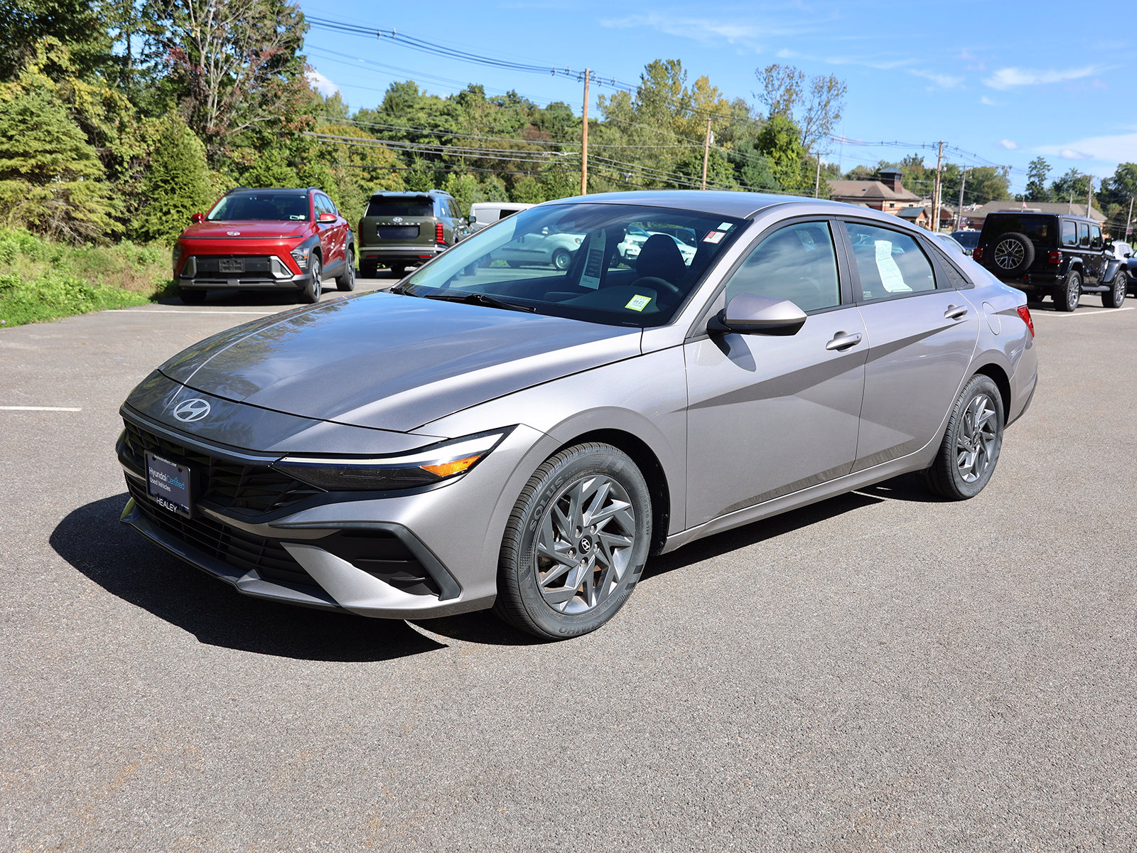 2024 Hyundai Elantra Blue - Photo 3