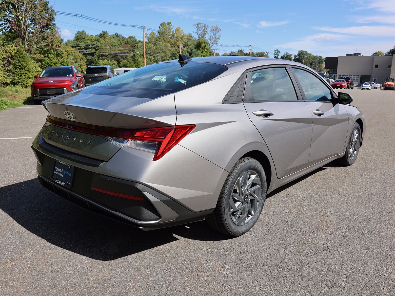2024 Hyundai Elantra Blue - Photo 5
