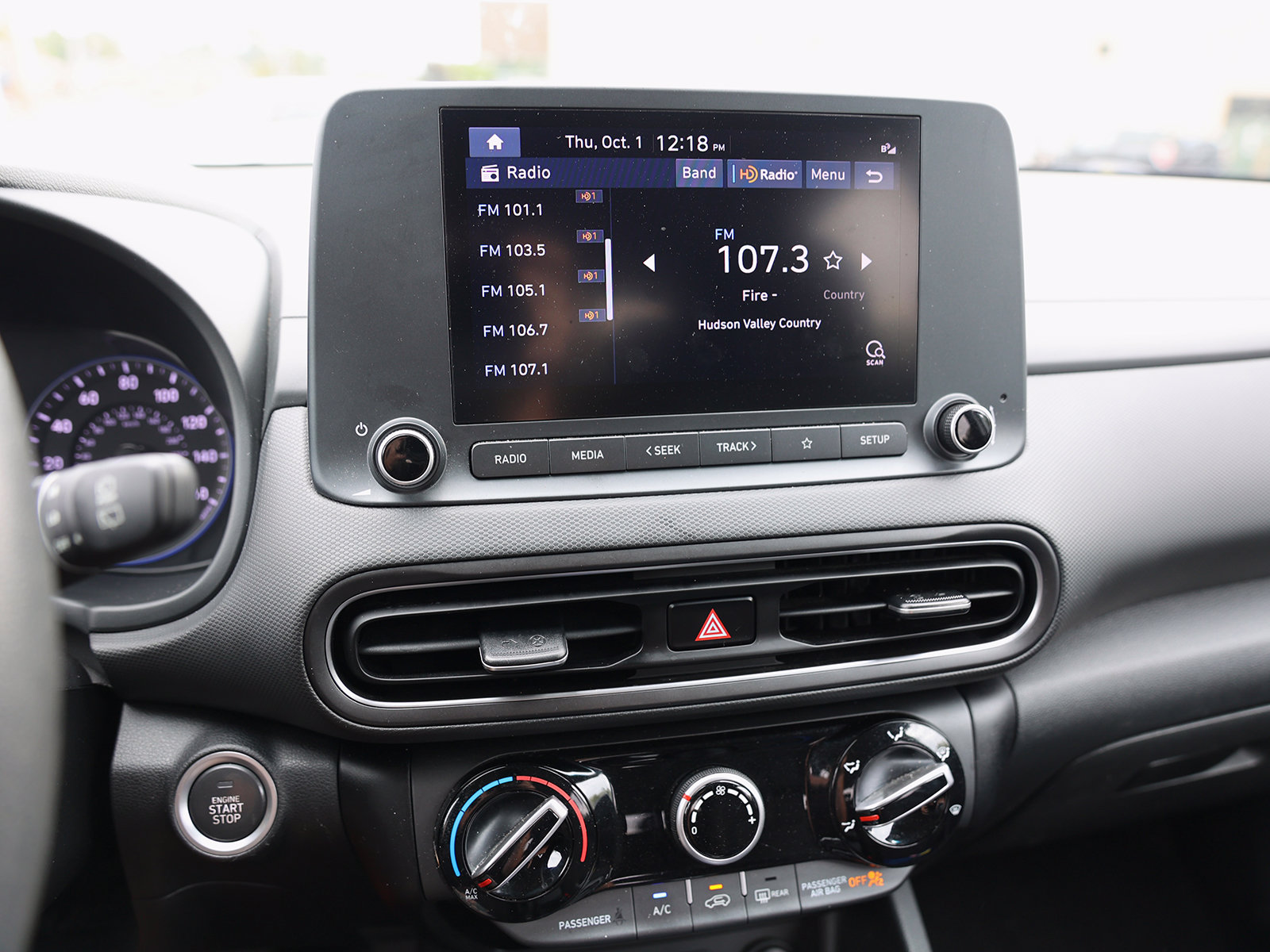 2023 Hyundai Kona SEL - Photo 20