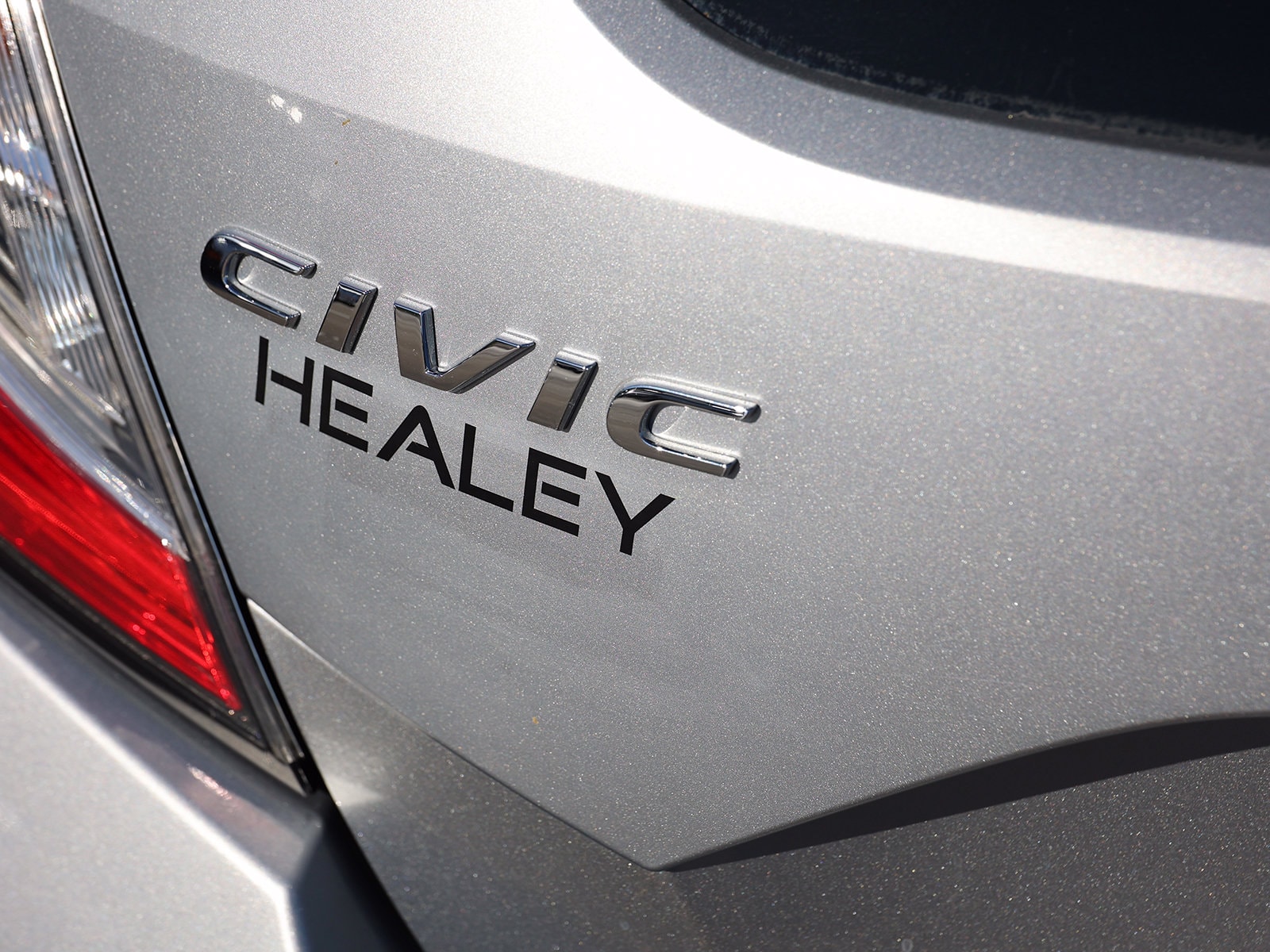 2018 Honda Civic Hatchback EX-L - Photo 9
