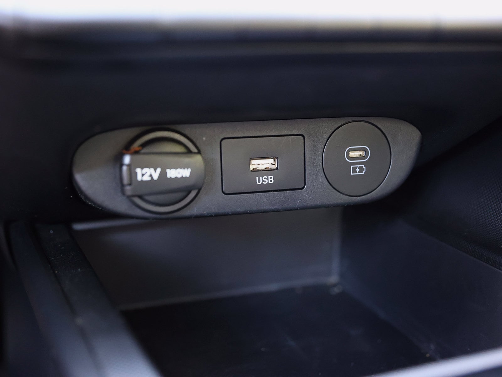 2024 Hyundai Elantra Blue - Photo 27