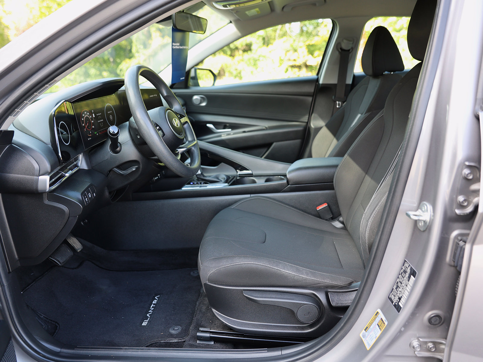 2024 Hyundai Elantra Blue - Photo 14