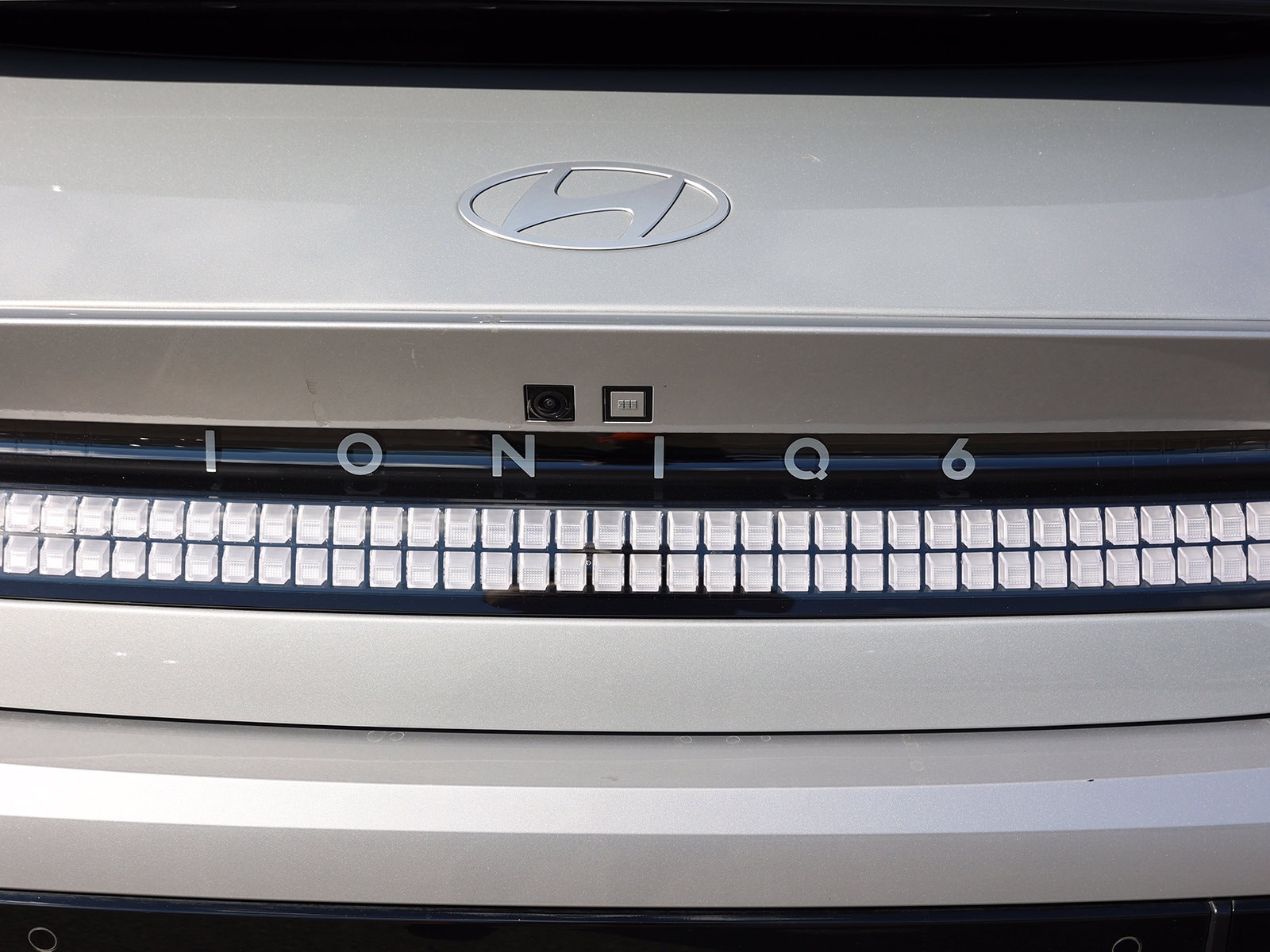 2024 Hyundai IONIQ 6 SEL - Photo 9