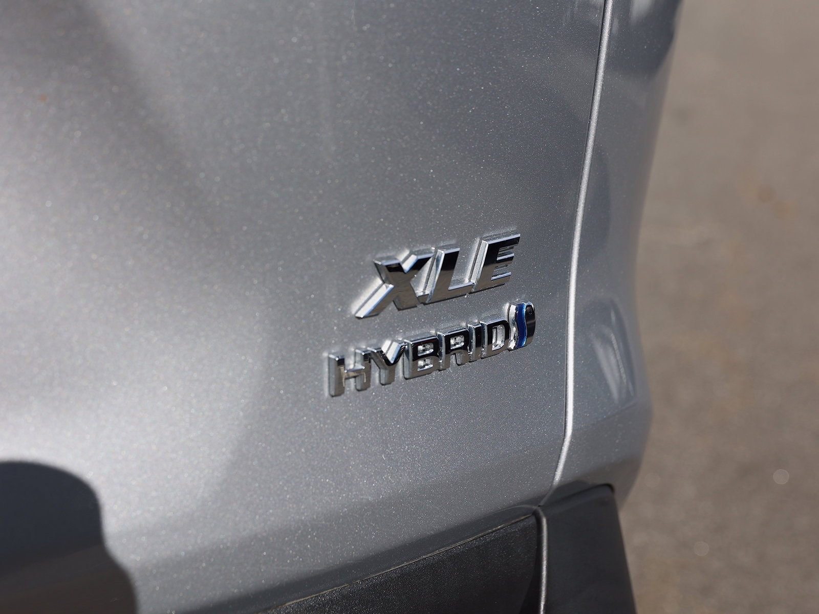 2024 Toyota RAV4 XLE - Photo 11