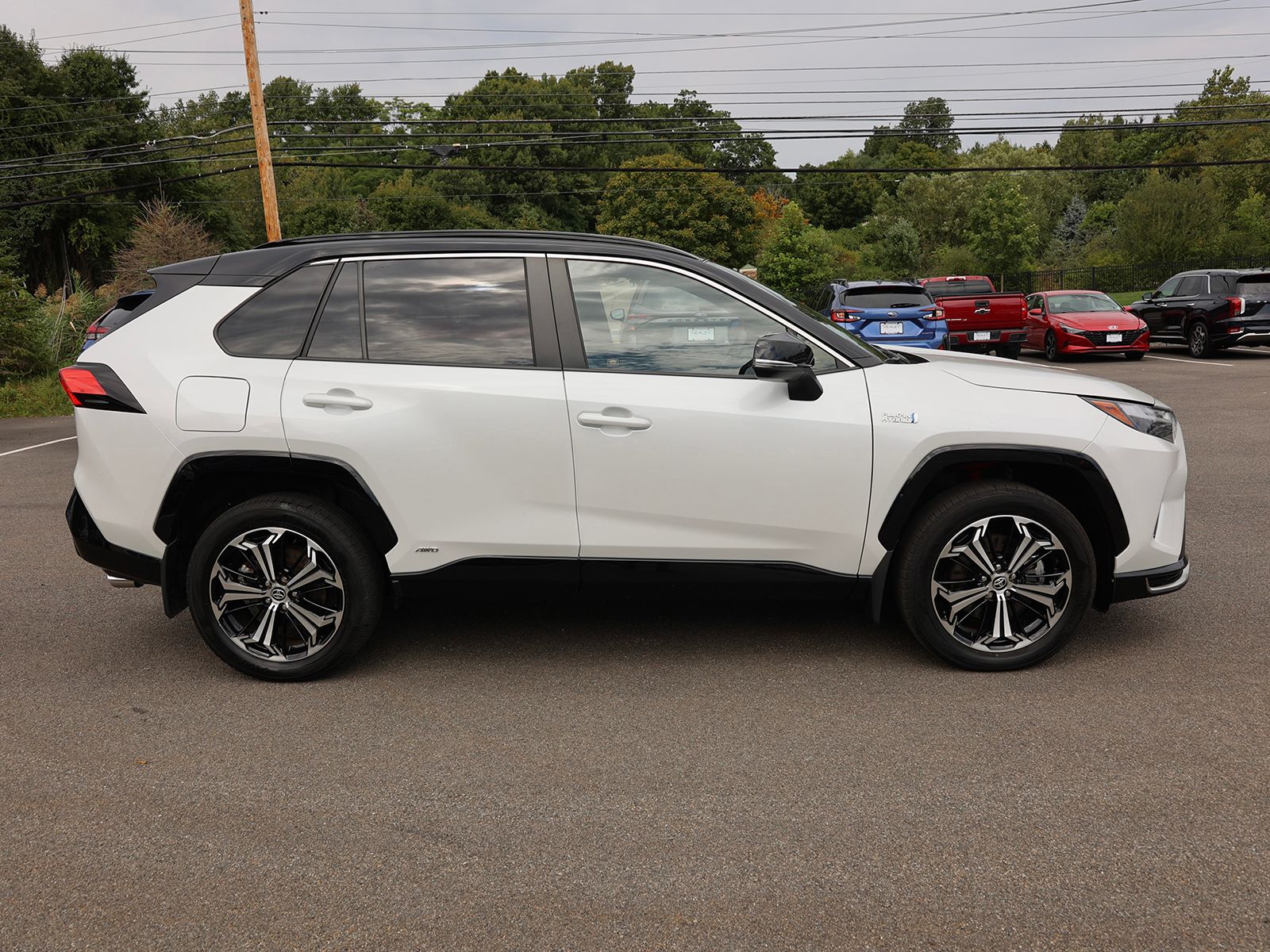 2023 Toyota RAV4 XSE - Photo 8