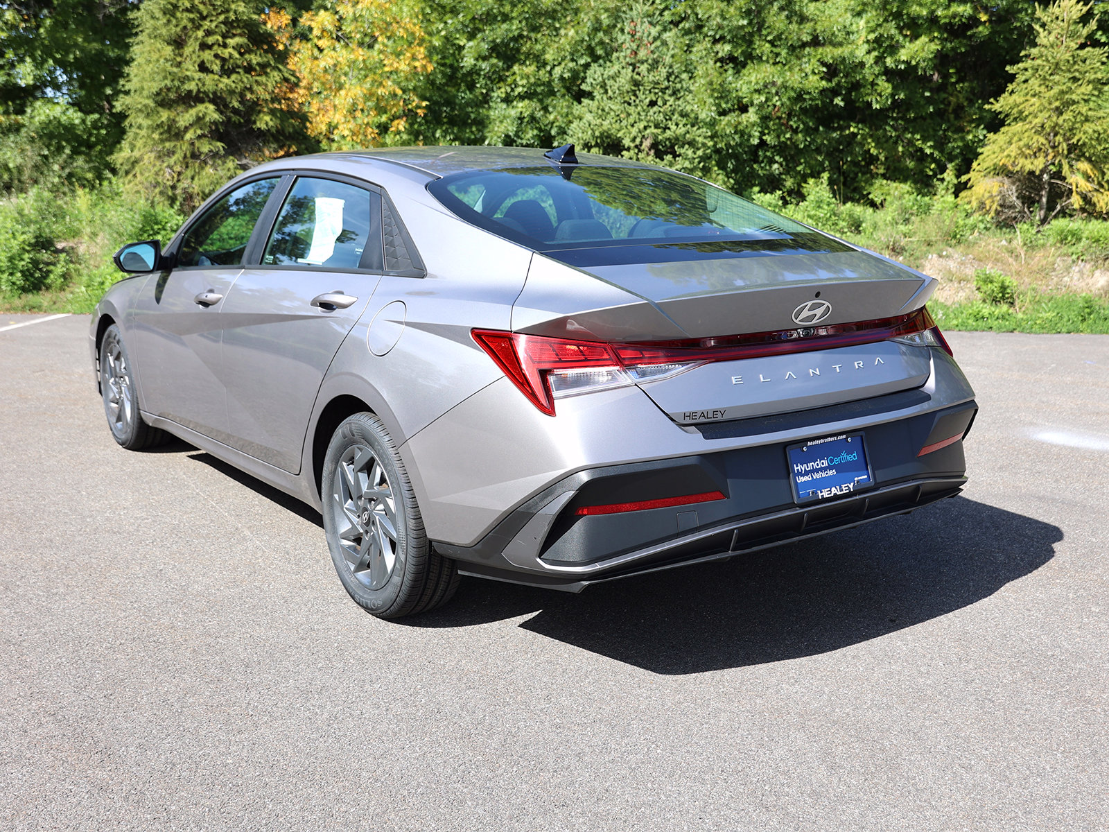 2024 Hyundai Elantra Blue - Photo 7