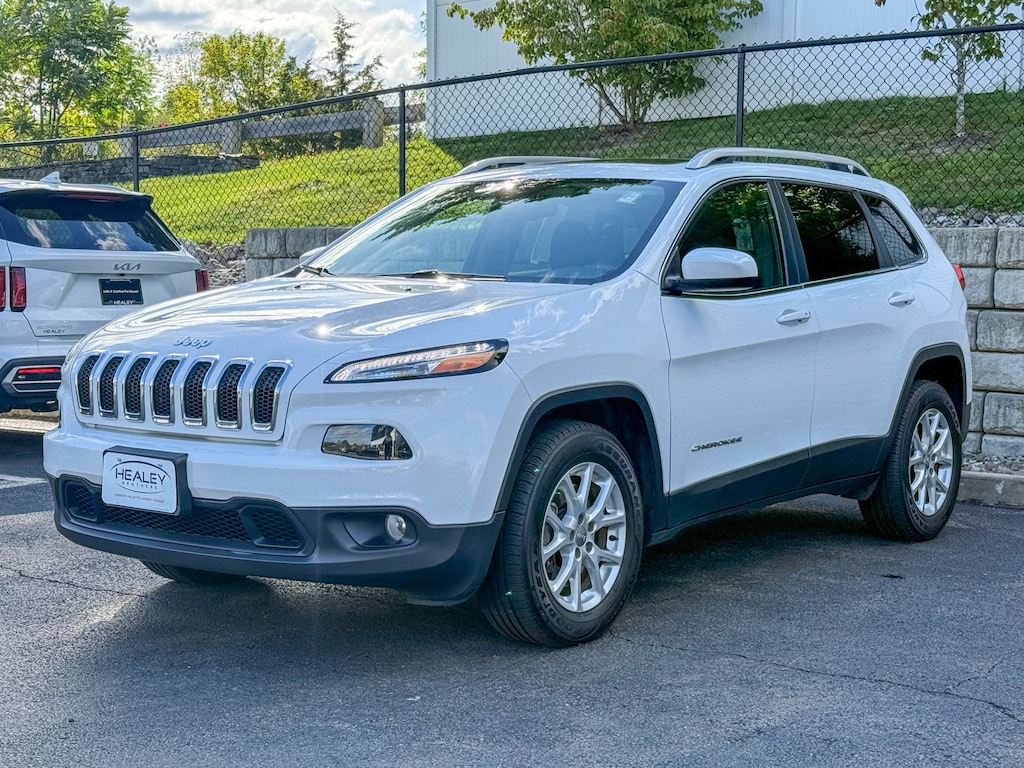 Used 2017 Jeep Cherokee Latitude SUV