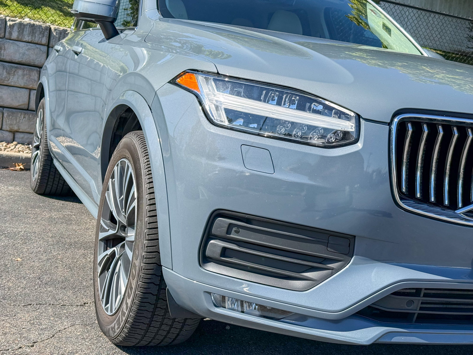 Used 2021 Volvo XC90 T6 Momentum SUV