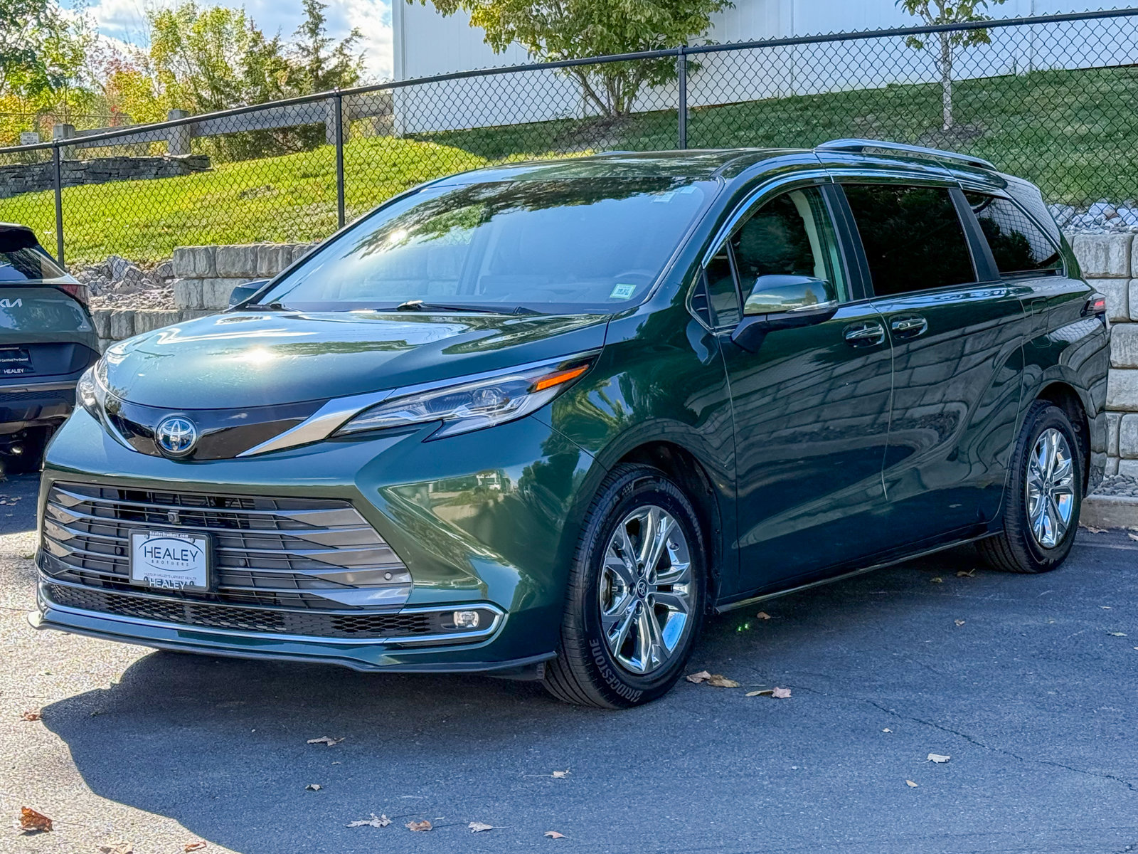 Used 2022 Toyota Sienna Platinum Minivan/Van