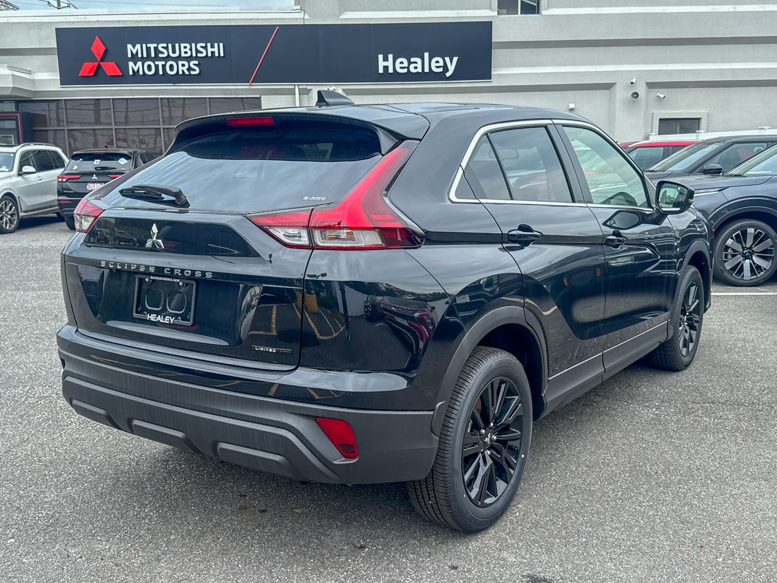 2026 Mitsubishi Eclipse Cross LE - Photo 7