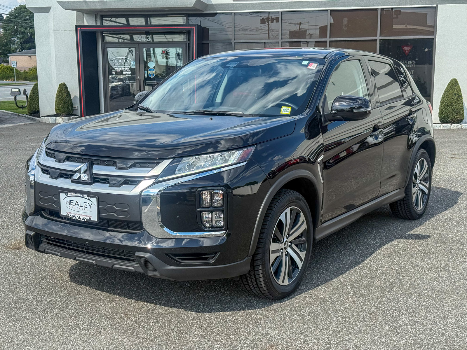 Certified 2024 Mitsubishi Outlander Sport 2.0 ES SUV