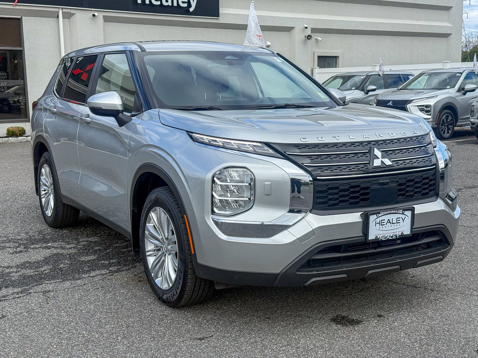 Certified 2023 Mitsubishi Outlander ES SUV