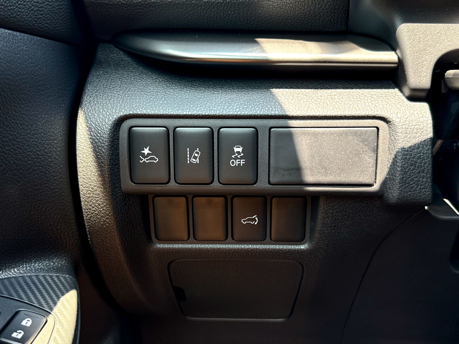 2026 Mitsubishi Eclipse Cross Black Edition - Photo 41