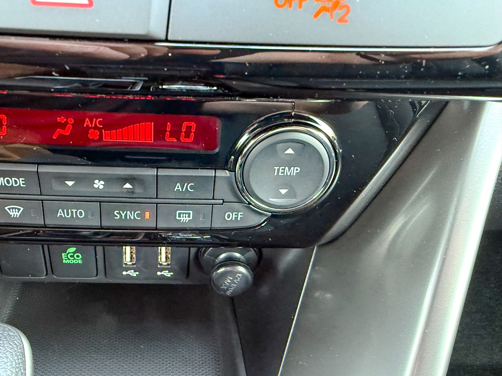2026 Mitsubishi Eclipse Cross Black Edition - Photo 32