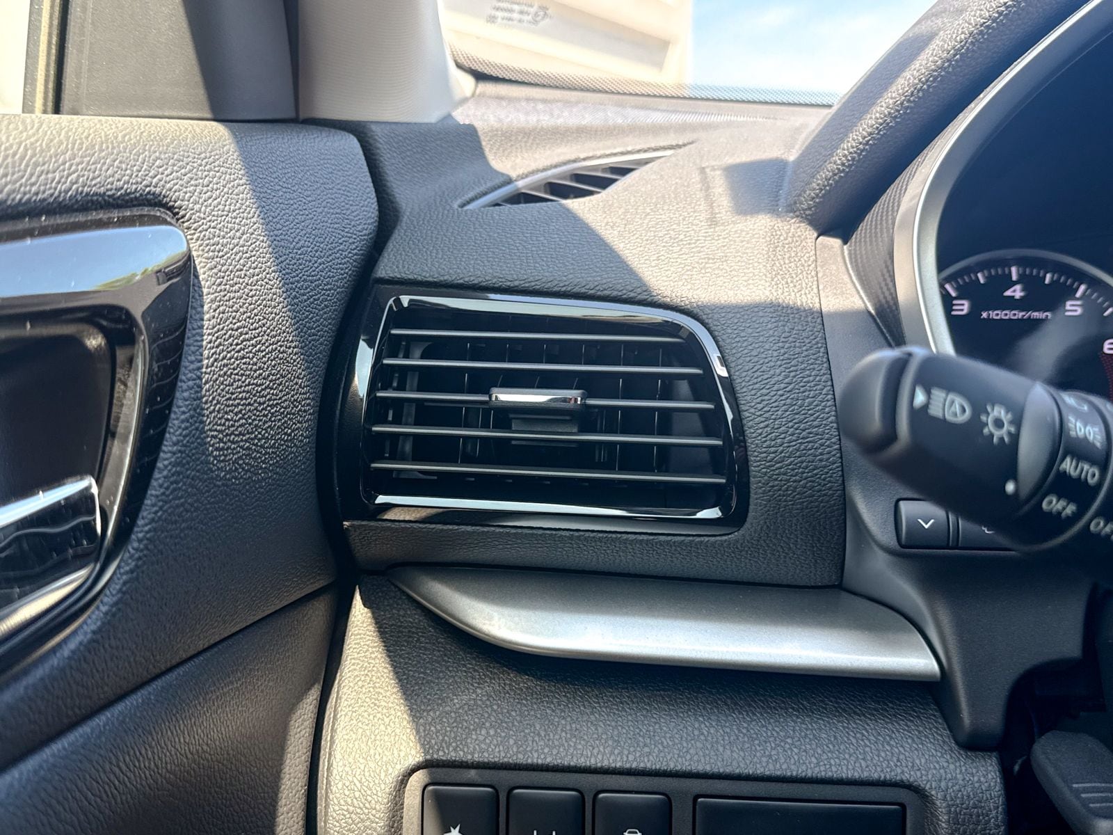 2026 Mitsubishi Eclipse Cross SE - Photo 43