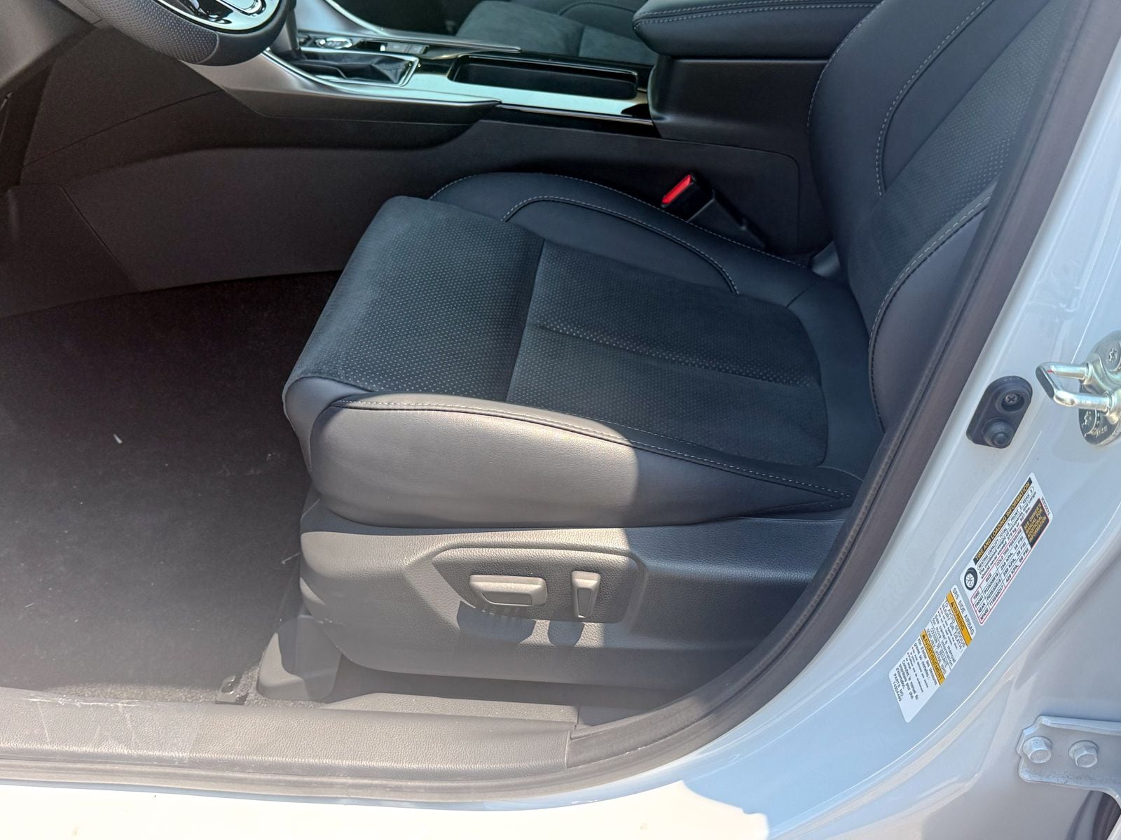 2026 Mitsubishi Eclipse Cross Black Edition - Photo 18
