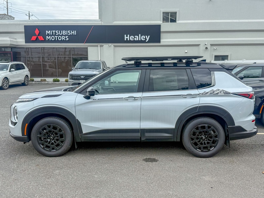 New 2026 Mitsubishi Outlander Trail Edition SUV
