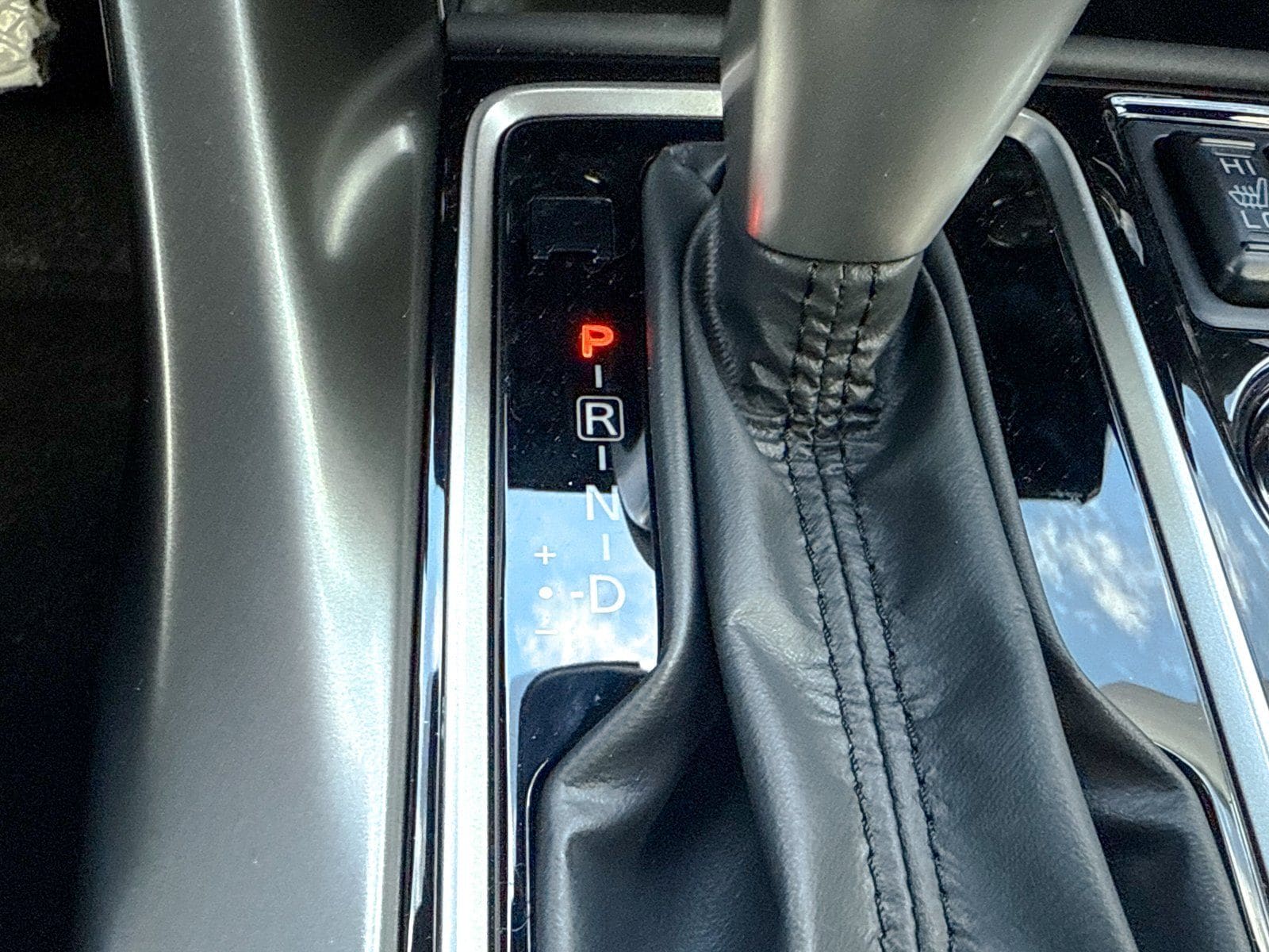 2026 Mitsubishi Eclipse Cross Black Edition - Photo 38